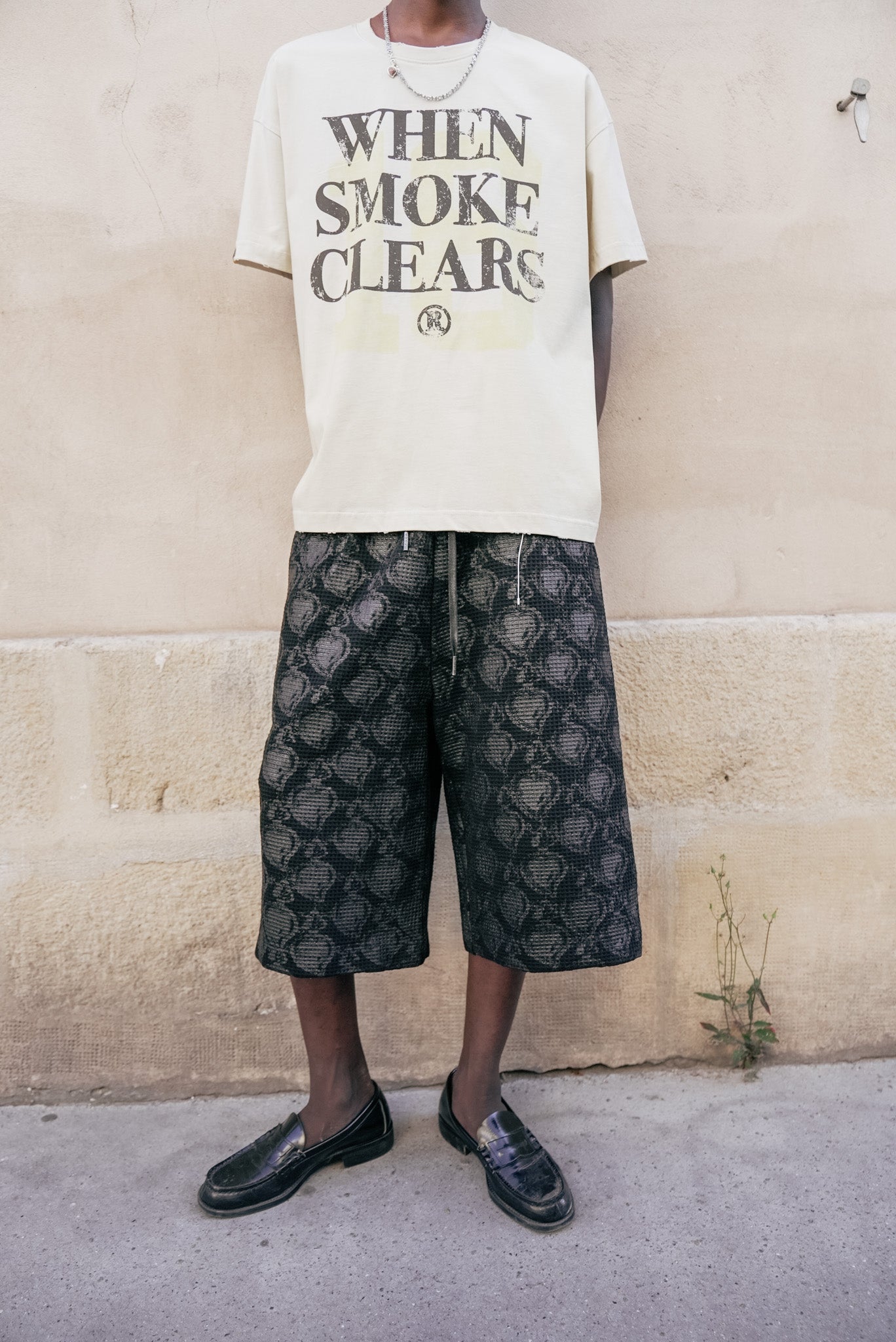 16 Logo Tee